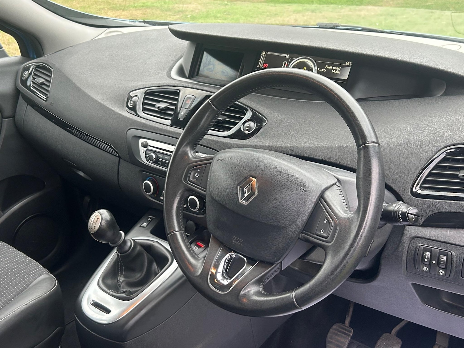 Used Renault Scenic 2013 for sale - 76360299: Photo 14