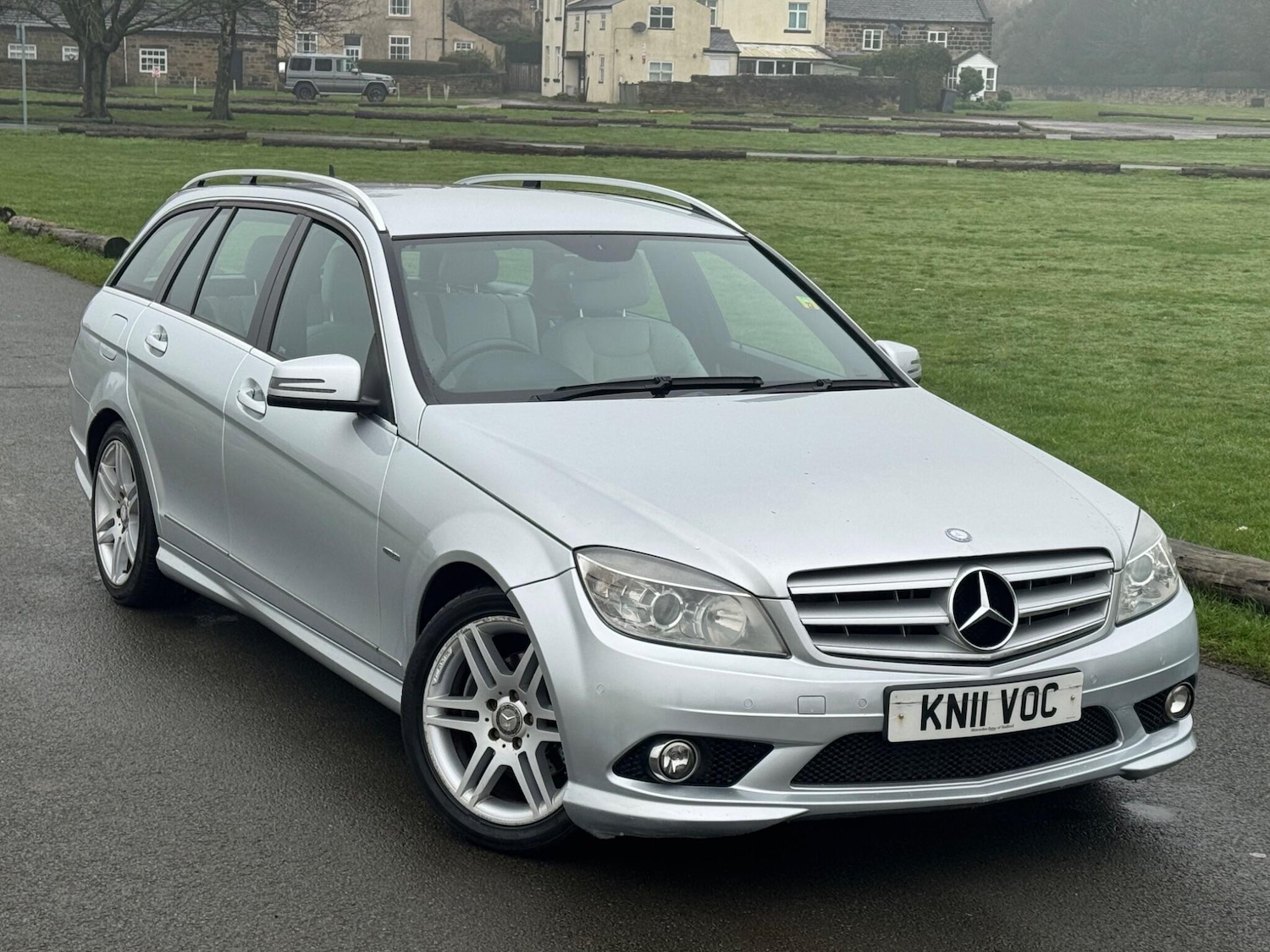 Used Mercedes-Benz C Class 2011 for sale - 77254729: Photo 2