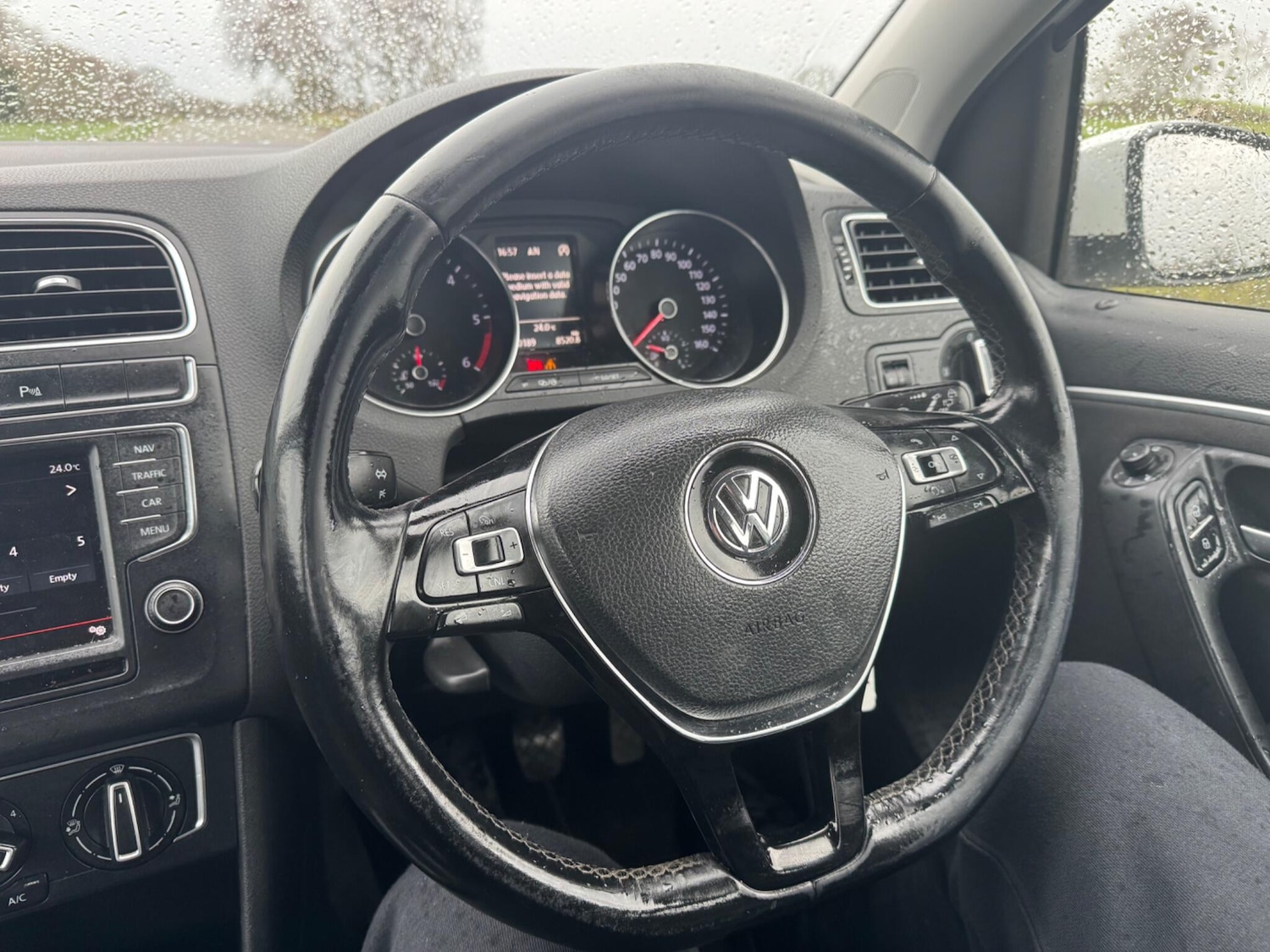 Used Volkswagen Polo for sale - 77657940: Photo 25