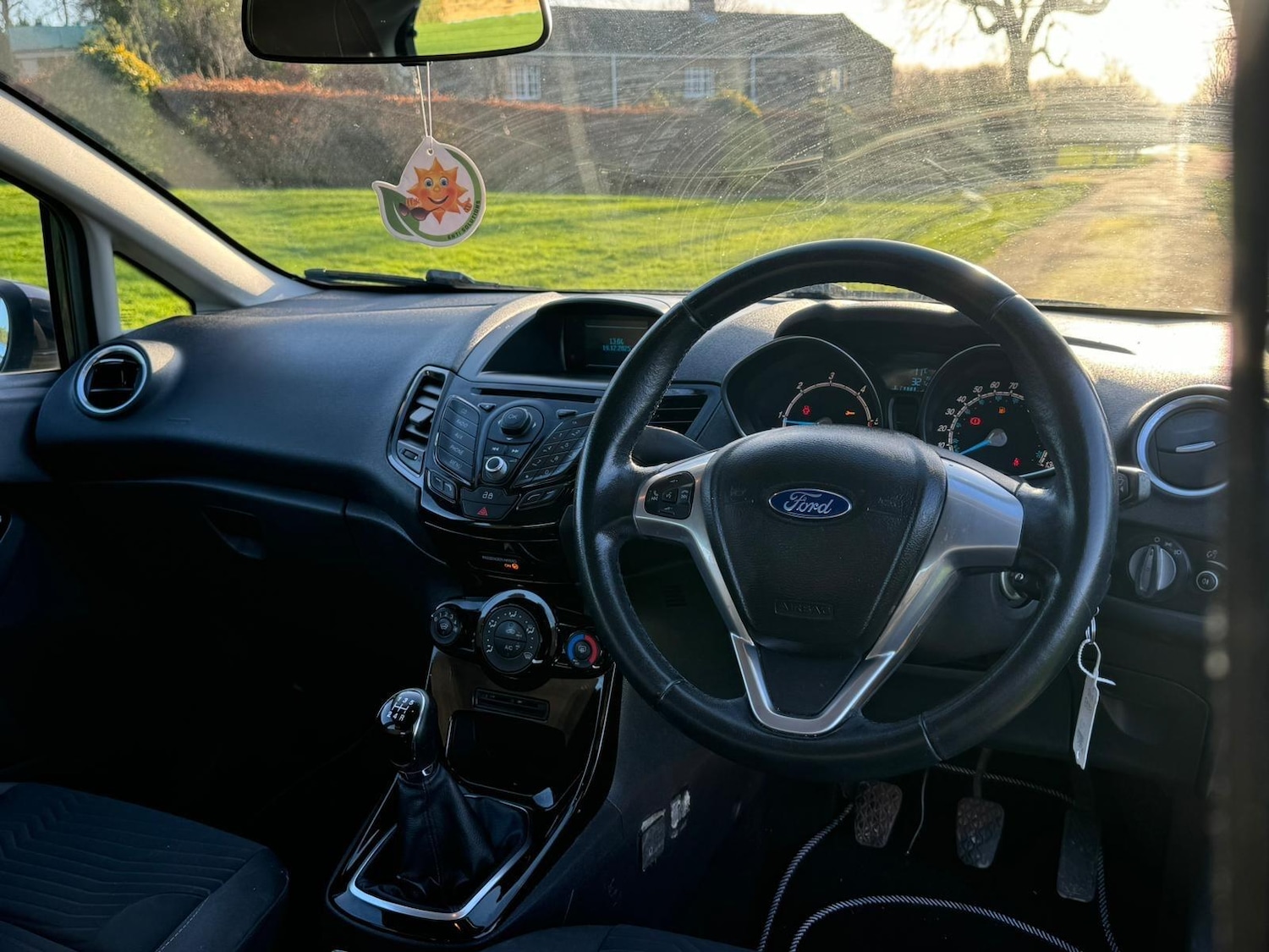 Used Ford Fiesta 2013 for sale - 77090947: Photo 21