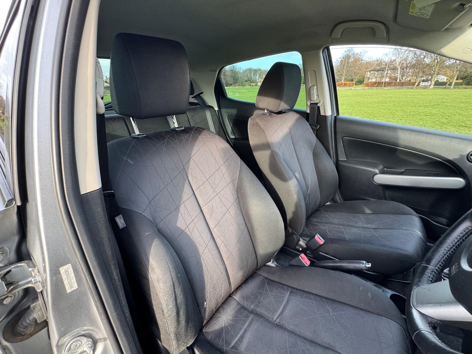 Used Mazda Mazda2 2014 for sale - 77331723: Photo 16