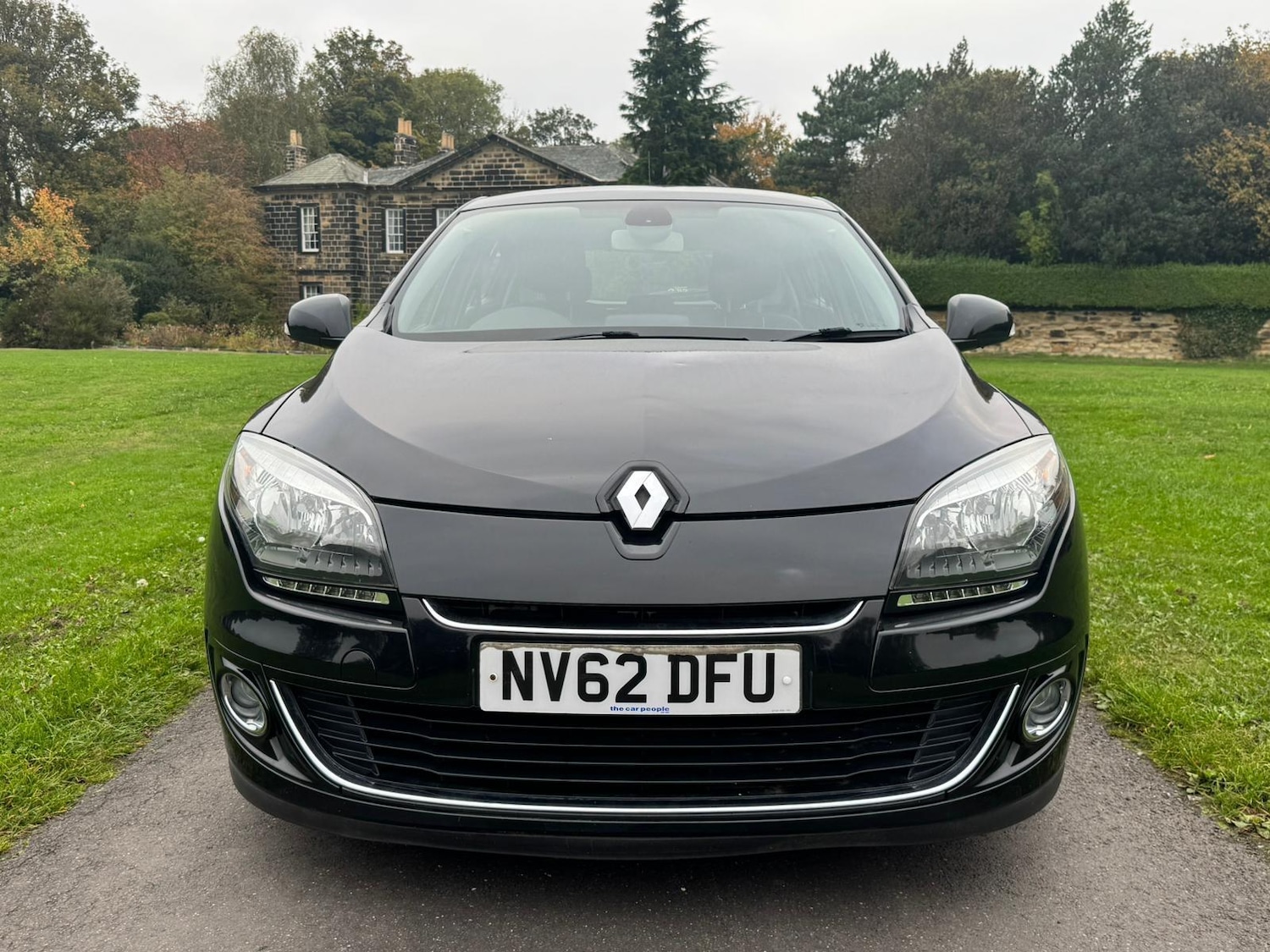 Used Renault Megane 2012 for sale - 77143744: Photo 2