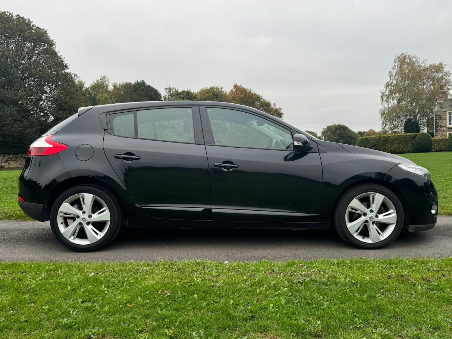Used Renault Megane 2012 for sale - 77143744: Photo 8