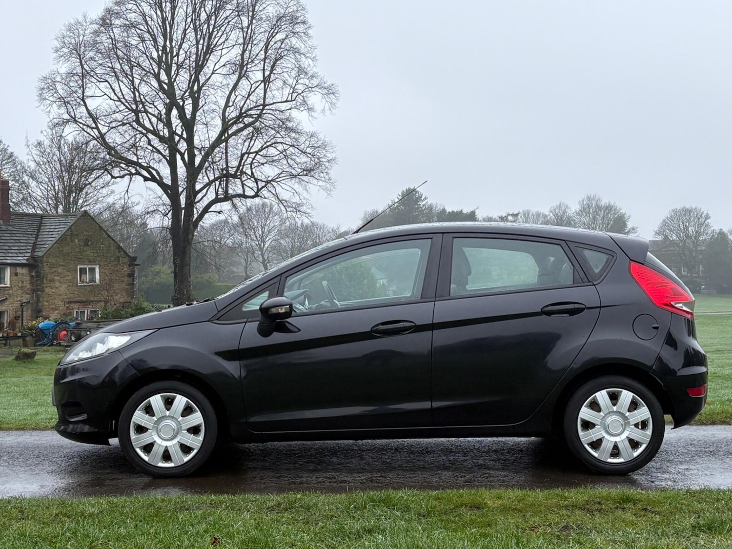 Used Ford Fiesta 2012 for sale - 77524476: Photo 4