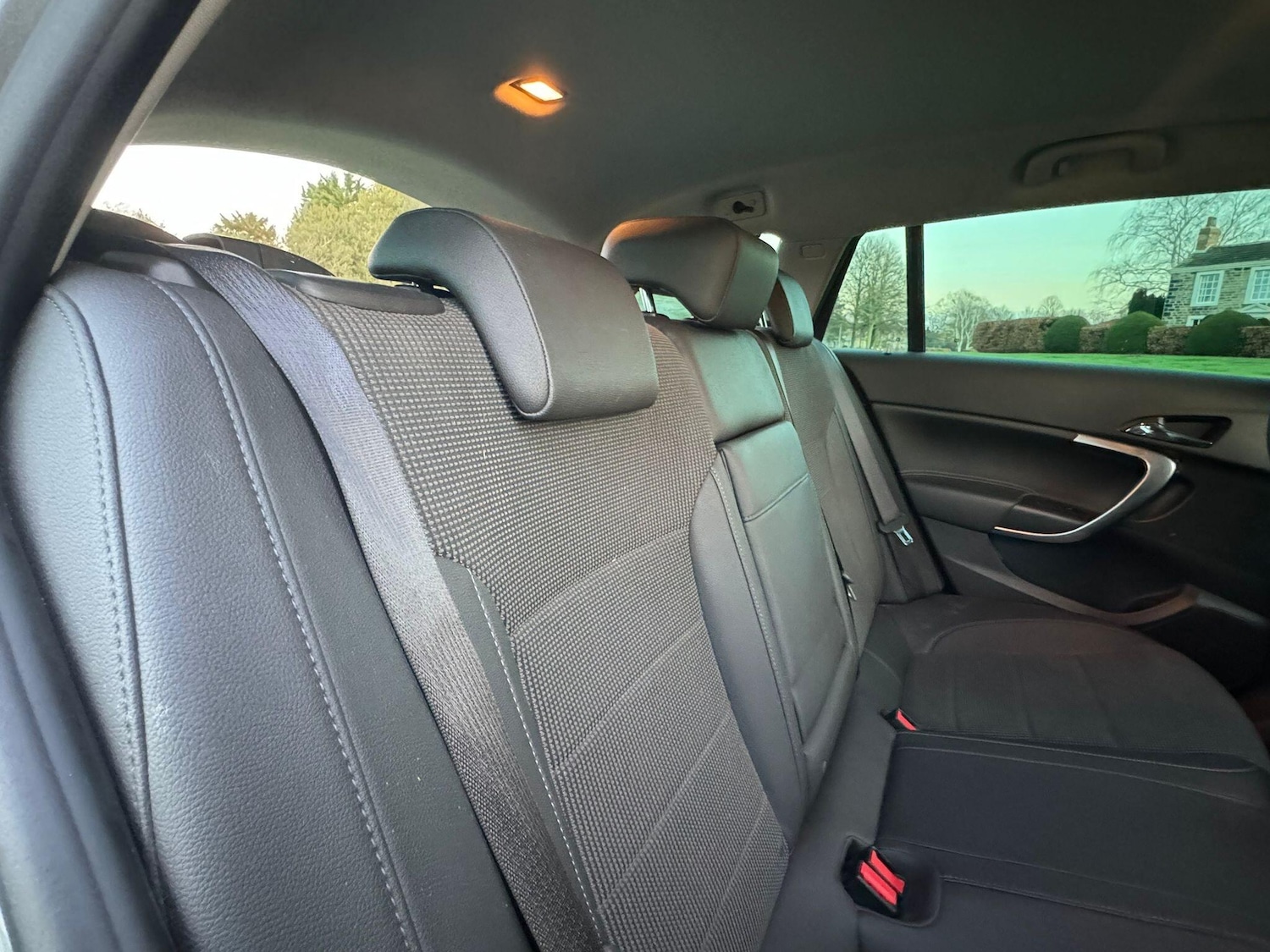 Used Vauxhall Insignia 2011 for sale - 76952926: Photo 20