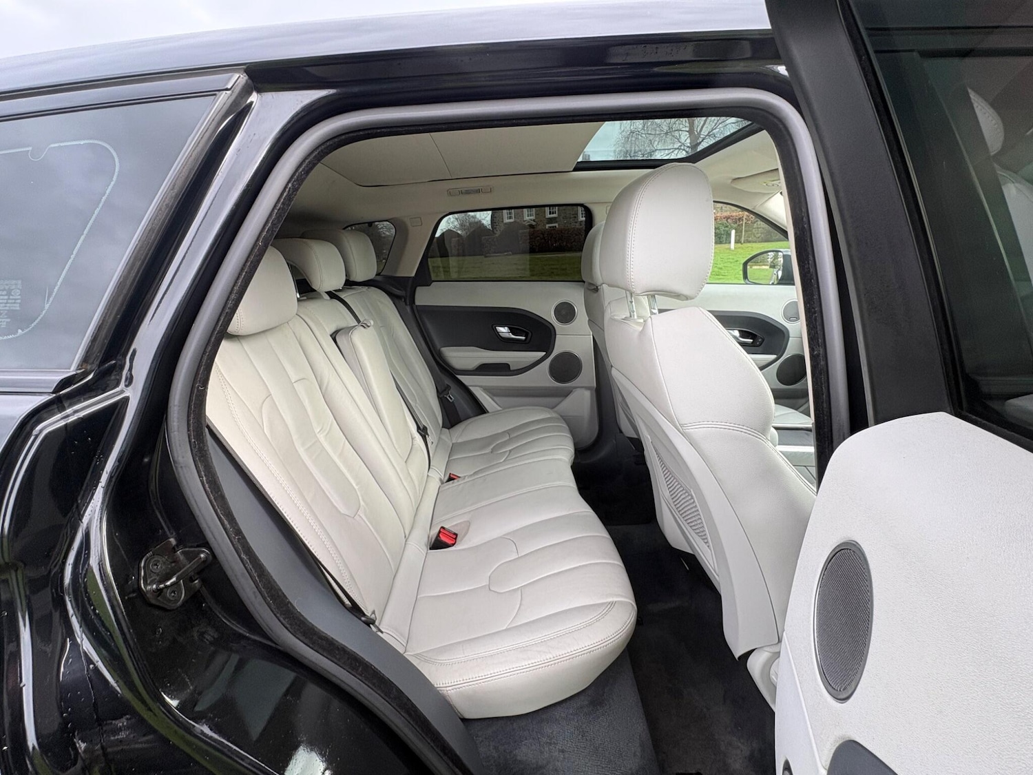 Used Land Rover Range Rover Evoque 2015 for sale - 77625867: Photo 11