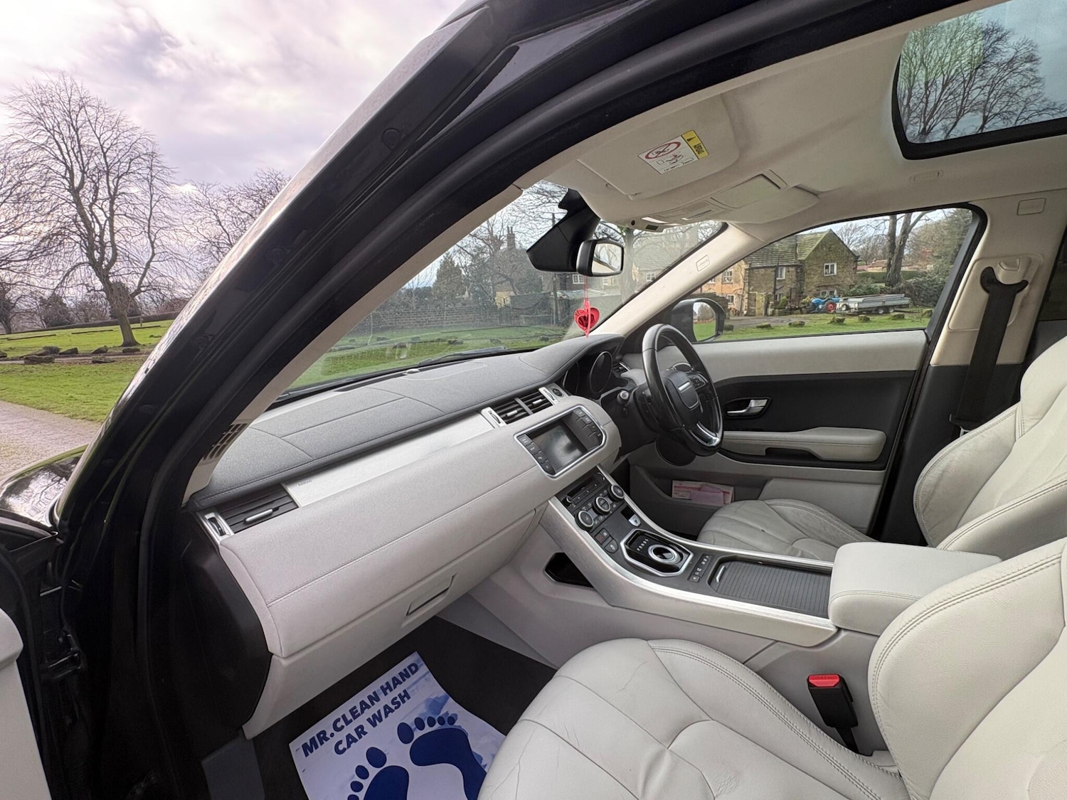 Used Land Rover Range Rover Evoque 2015 for sale - 77625867: Photo 12