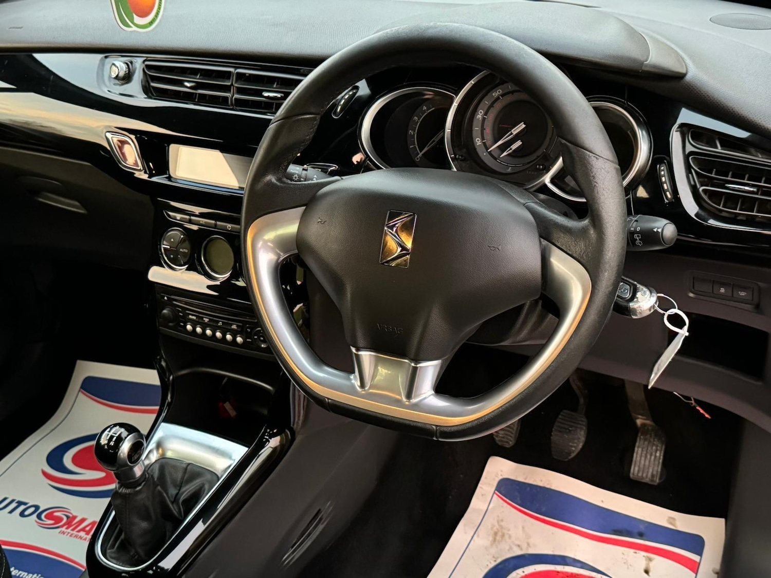 Used Citroen DS3 2014 for sale - 76613107: Photo 15