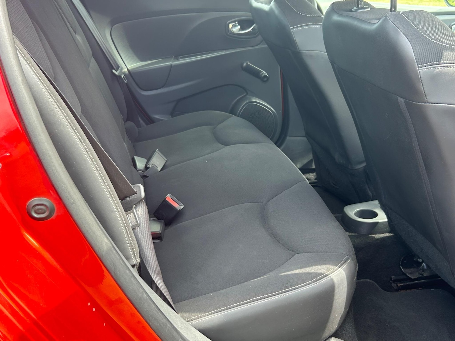 Used Renault Clio 2013 for sale - 76360402: Photo 18