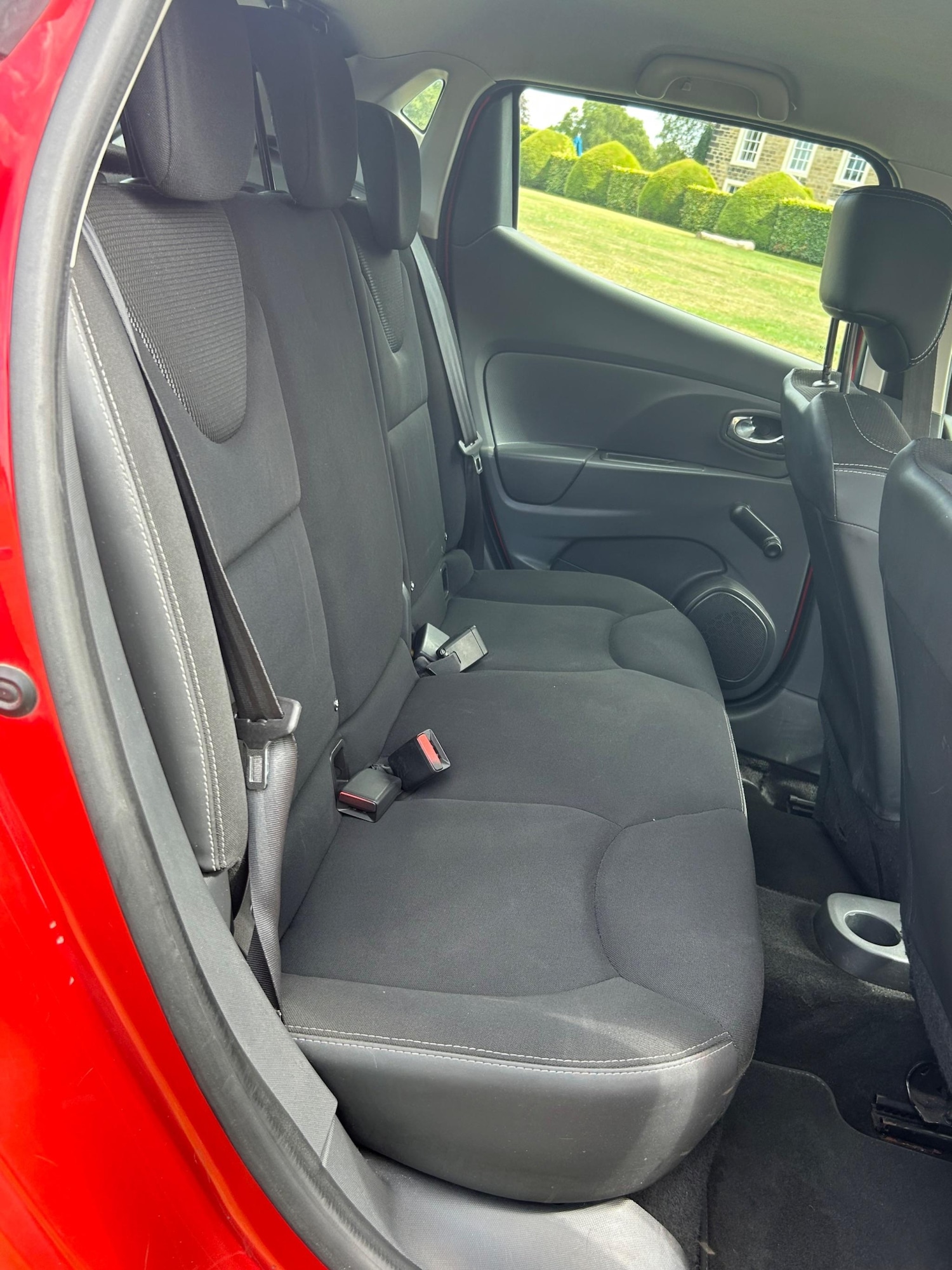 Used Renault Clio 2013 for sale - 76360402: Photo 19