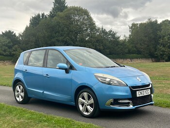 Used Renault Scenic 2013 for sale - 76996701: Photo