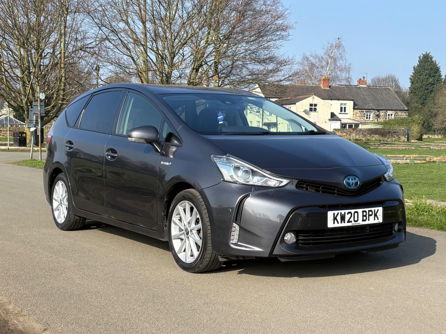 Used Toyota Prius+ 2020 for sale - 78019917: Photo 1