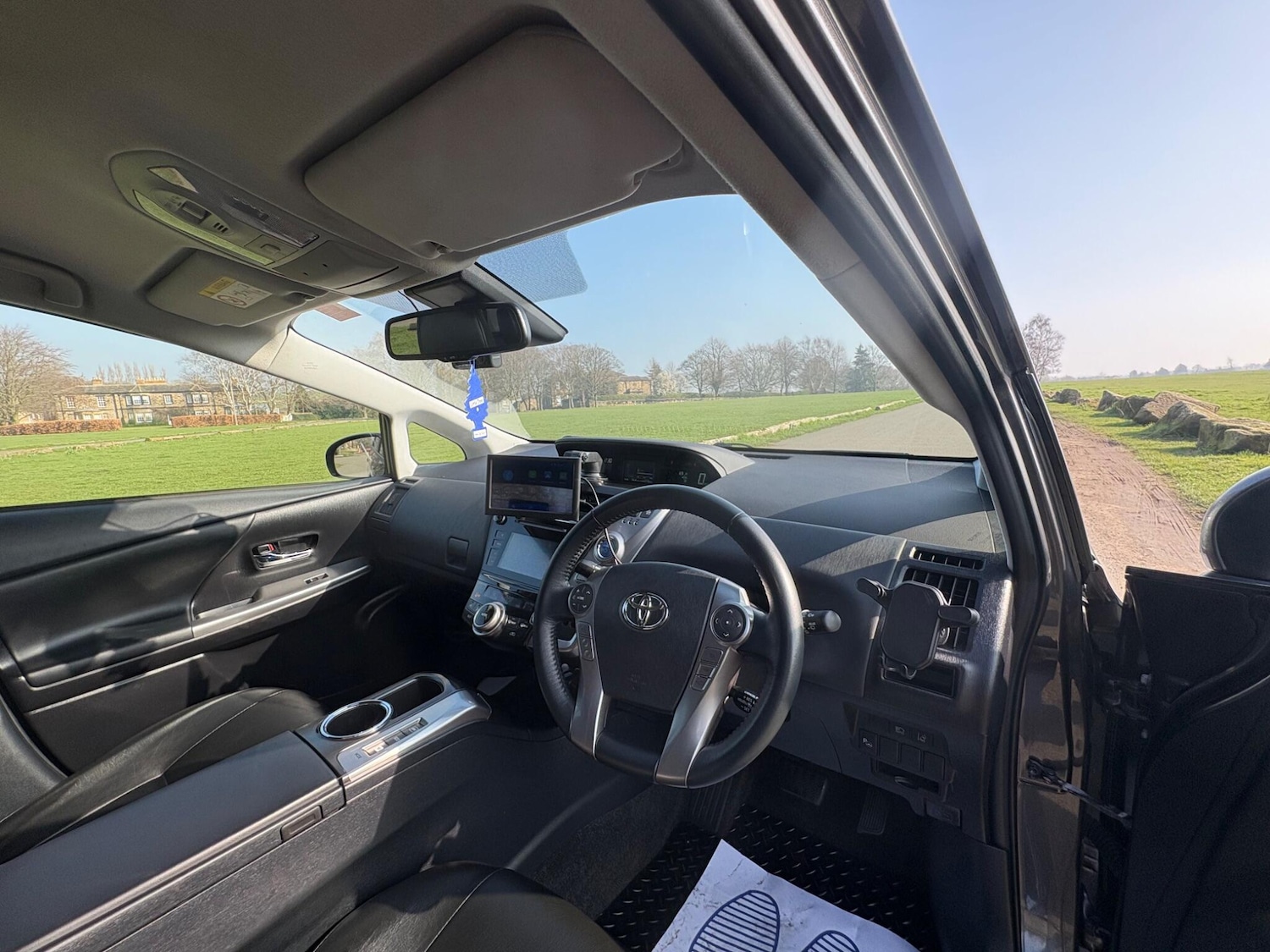 Used Toyota Prius+ 2020 for sale - 78019917: Photo 10