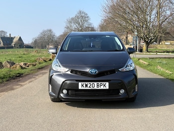 Used Toyota Prius+ 2020 for sale - 78019917: Photo