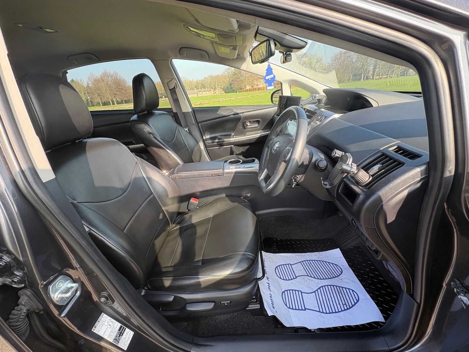 Used Toyota Prius+ 2020 for sale - 78019917: Photo 9