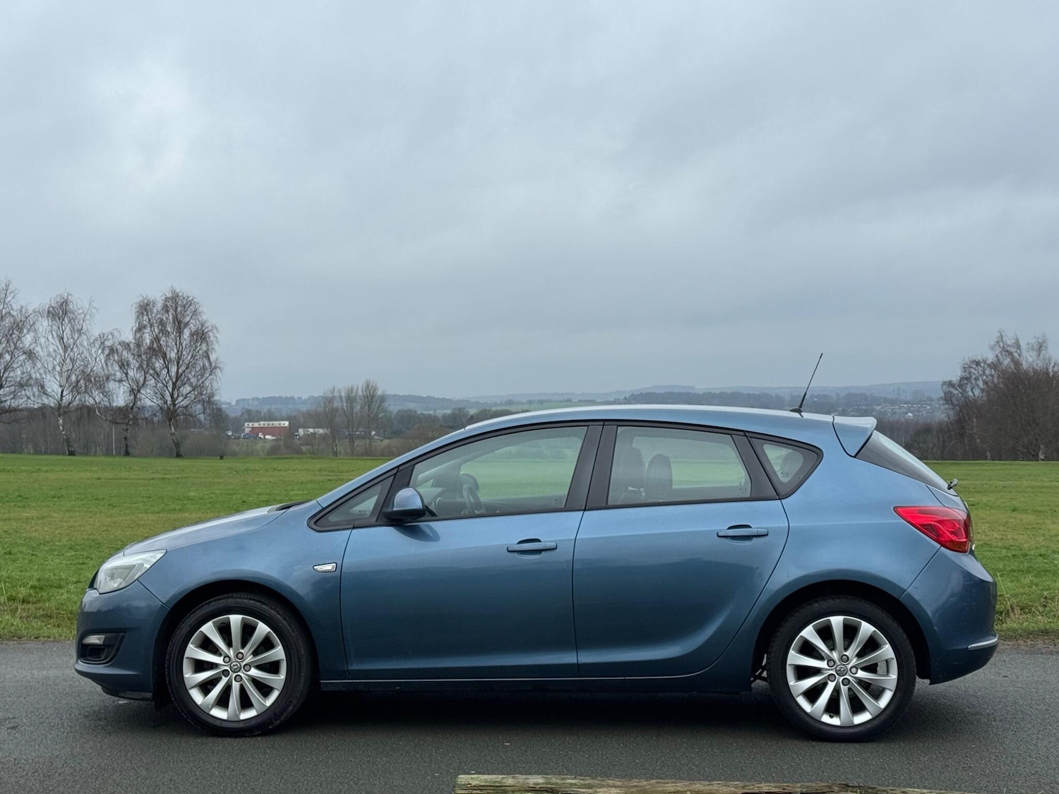 Used Vauxhall Astra 2012 for sale - 77330802: Photo 12
