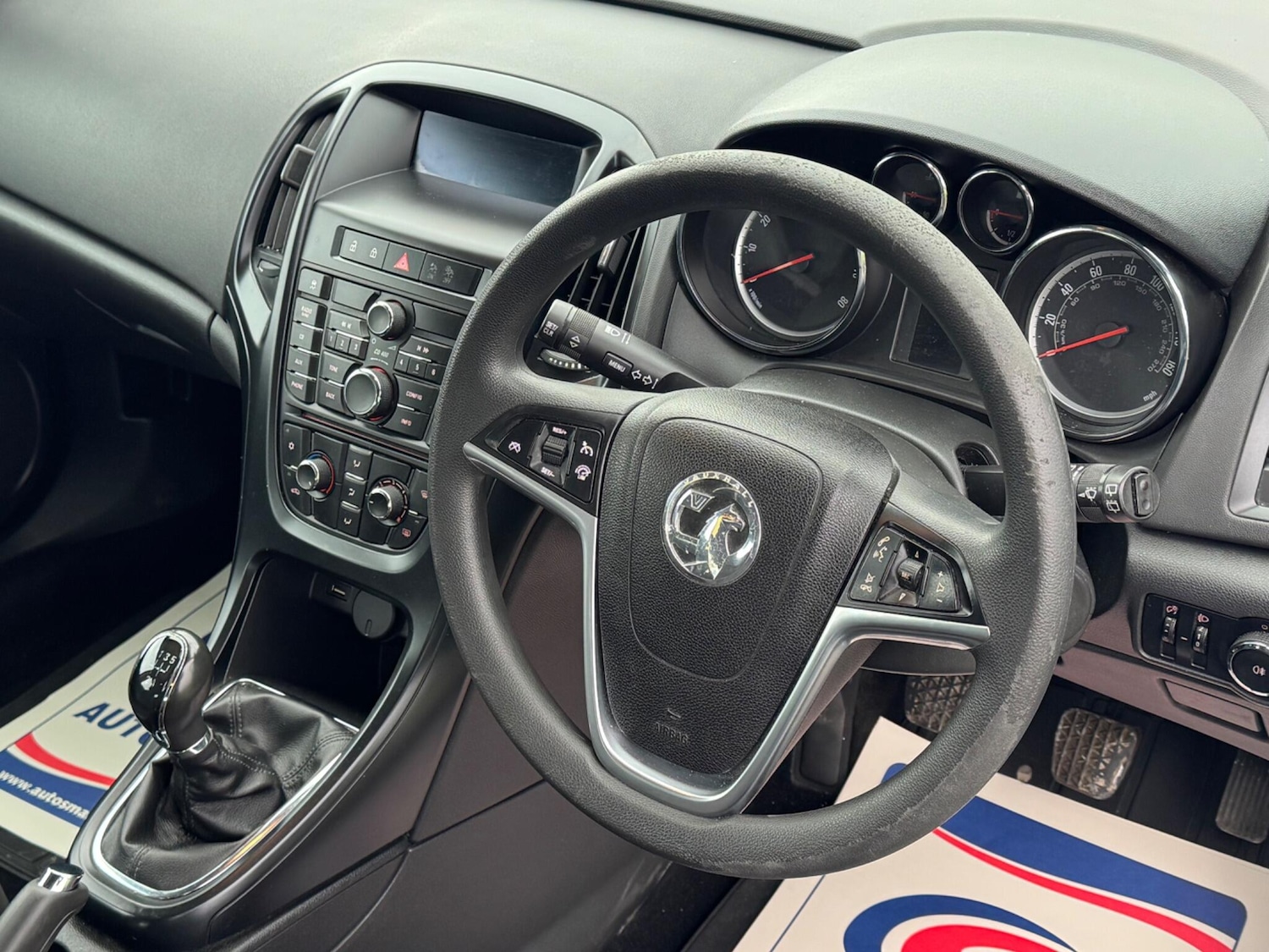 Used Vauxhall Astra 2012 for sale - 77330802: Photo 16