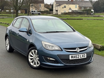 Used Vauxhall Astra 2012 for sale - 77330802: Photo