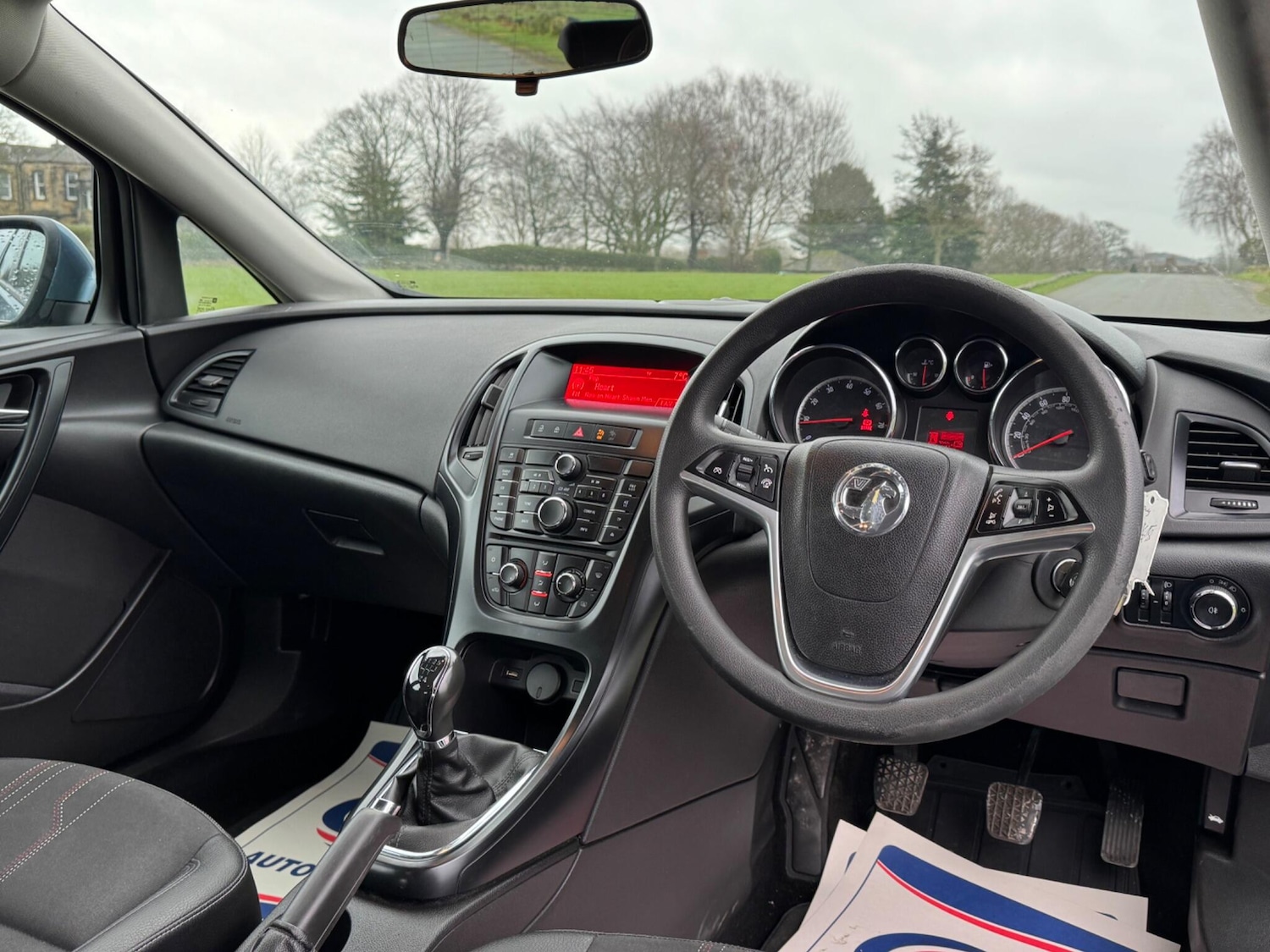 Used Vauxhall Astra 2012 for sale - 77330802: Photo 21