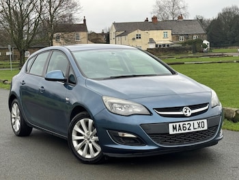 Used Vauxhall Astra 2012 for sale - 77330802: Photo