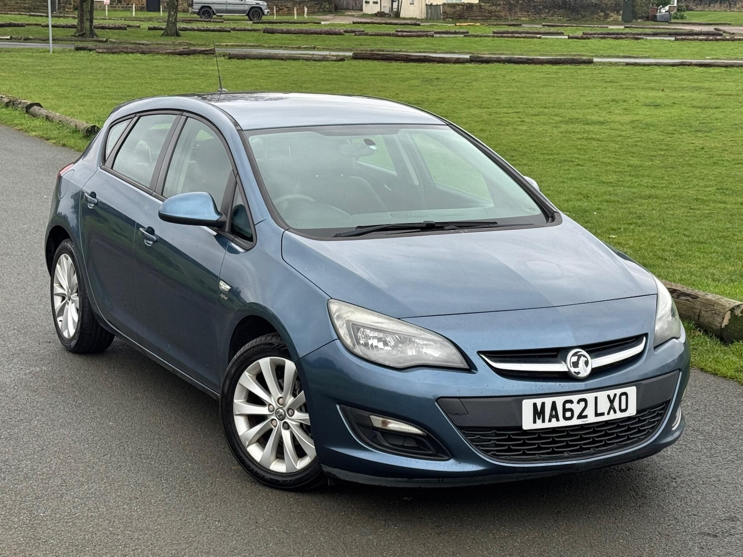 Used Vauxhall Astra 2012 for sale - 77330802: Photo 4