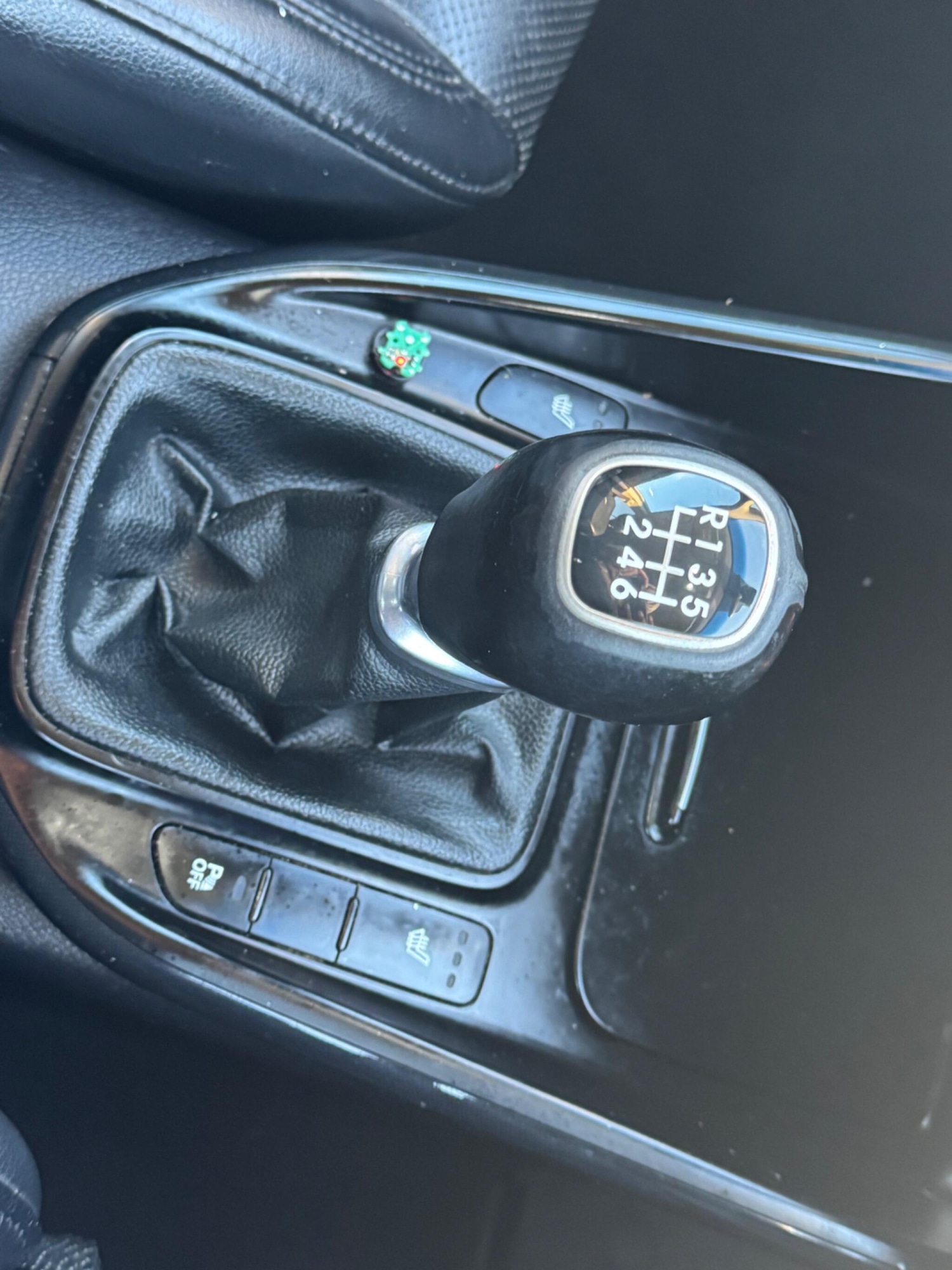 Used Kia Carens 2013 for sale - 76728997: Photo 23