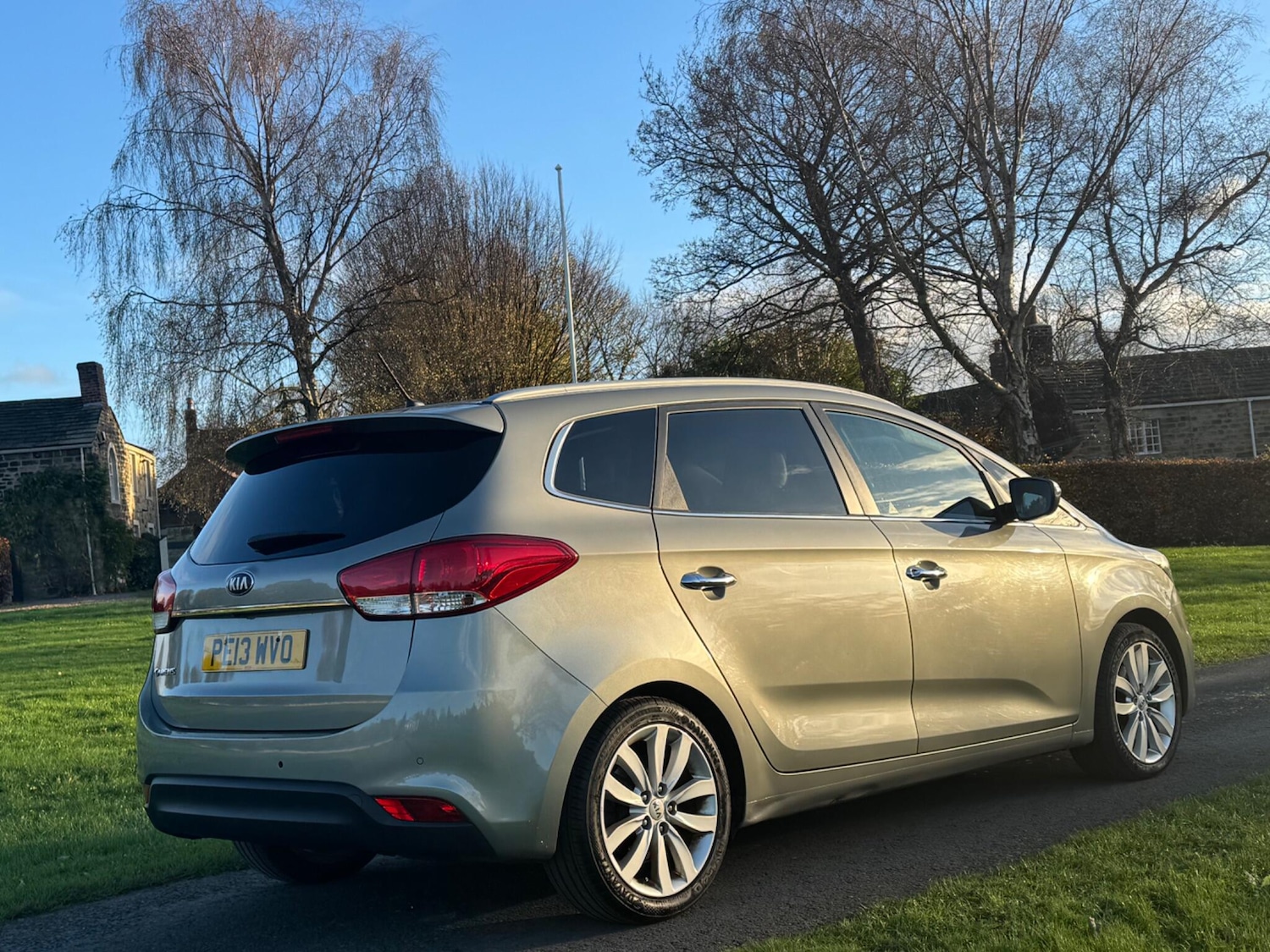 Used Kia Carens 2013 for sale - 76728997: Photo 5