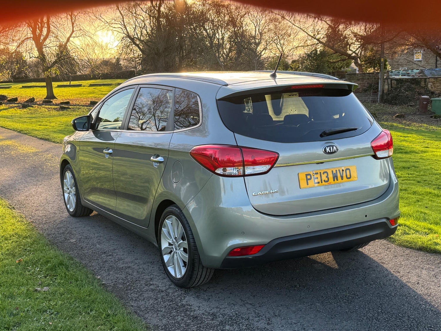 Used Kia Carens 2013 for sale - 76728997: Photo 8