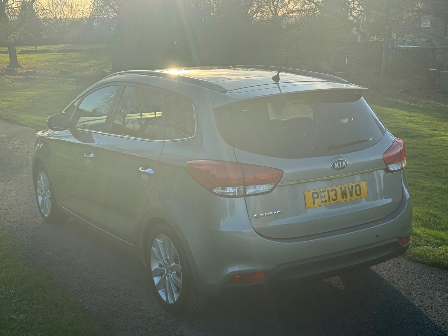 Used Kia Carens 2013 for sale - 76728997: Photo 9