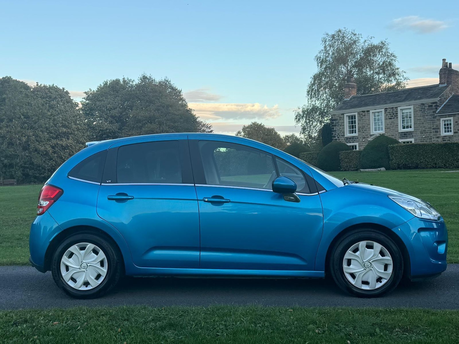 Used Citroen C3 2010 for sale - 76360360: Photo 4