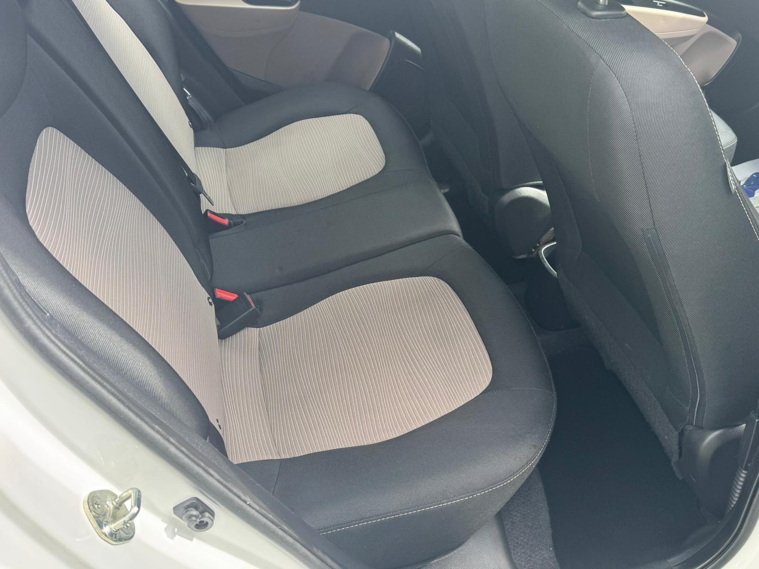 Used Hyundai i10 2016 for sale - 76361445: Photo 18