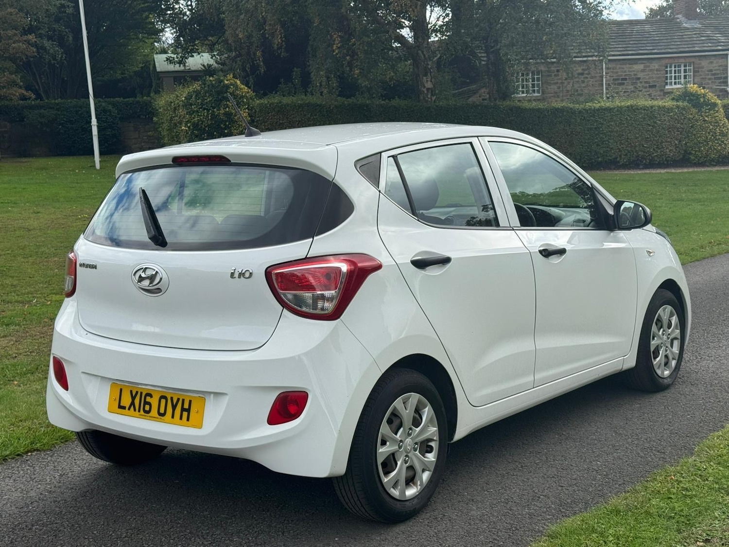 Used Hyundai i10 2016 for sale - 76361445: Photo 5