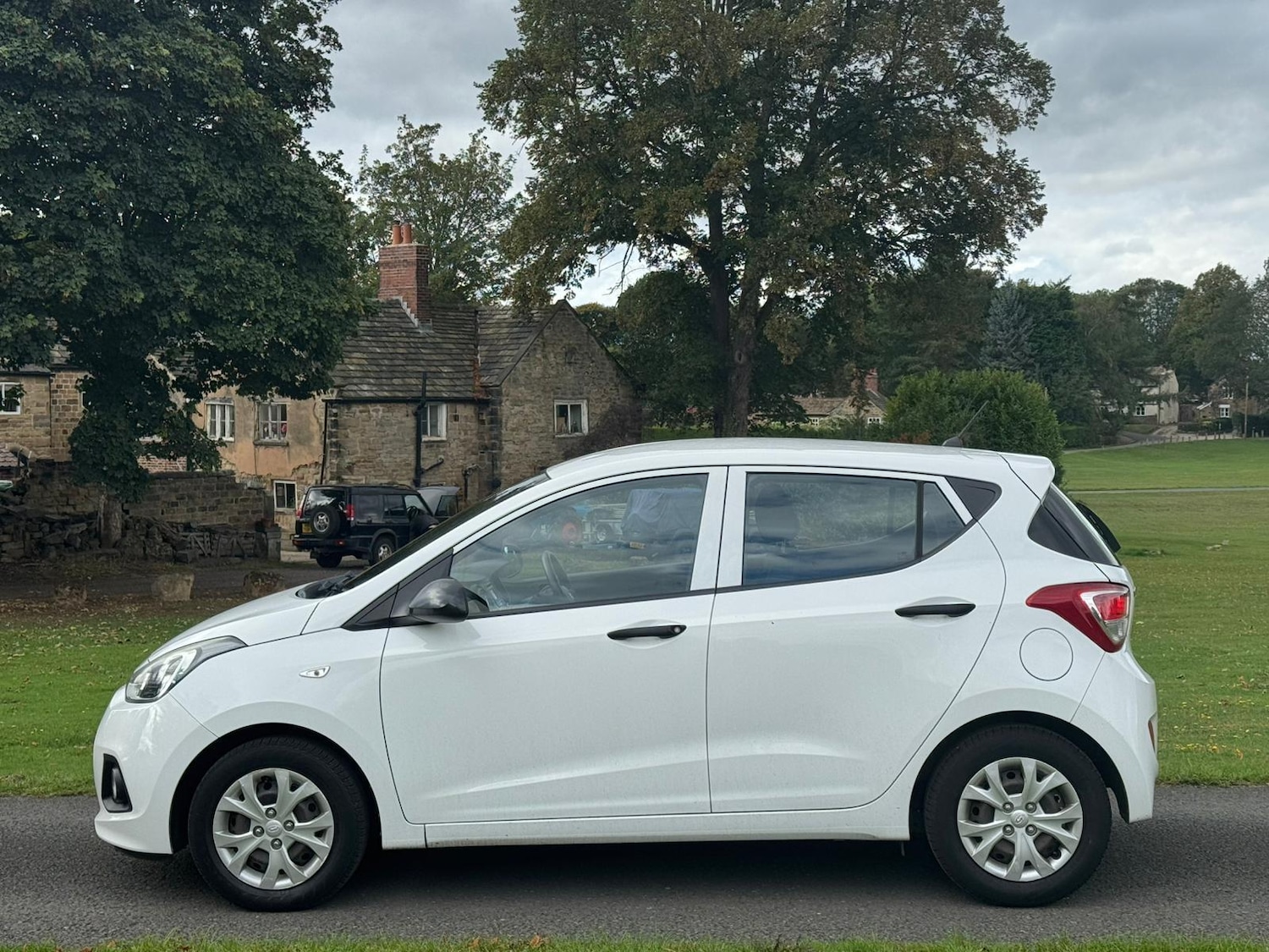 Used Hyundai i10 2016 for sale - 76361445: Photo 9