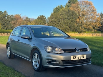 Used Volkswagen Golf 2015 for sale - 76825003: Photo