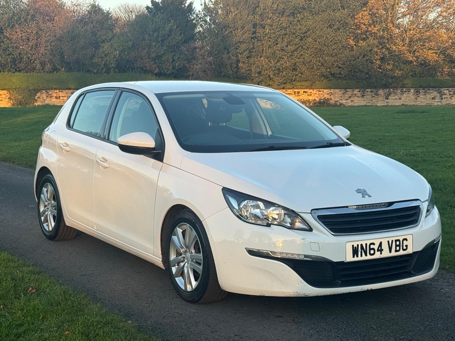 Used Peugeot 308 2014 for sale - 76729061: Photo 2