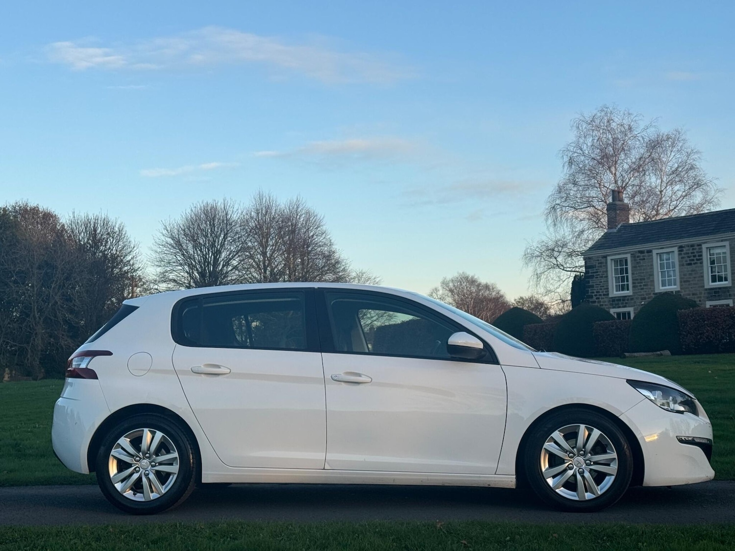 Used Peugeot 308 2014 for sale - 76729061: Photo 4