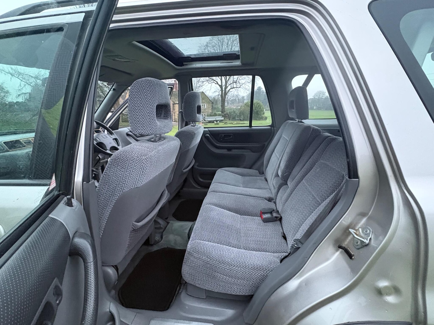 Used Honda CR-V 1997 for sale - 77425788: Photo 12