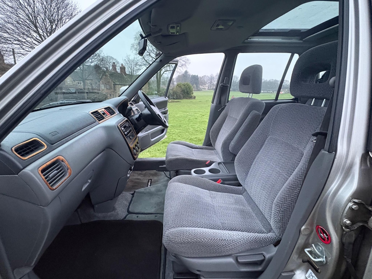 Used Honda CR-V 1997 for sale - 77425788: Photo 14