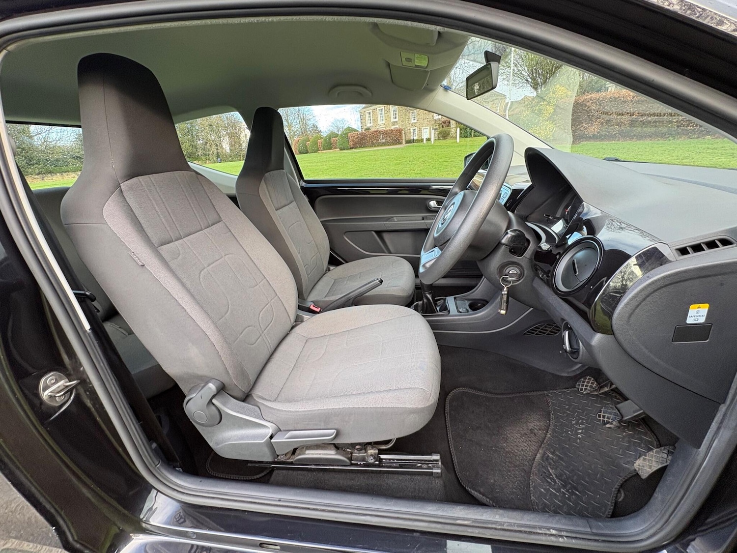 Used Volkswagen up! for sale - 78034943: Photo 10