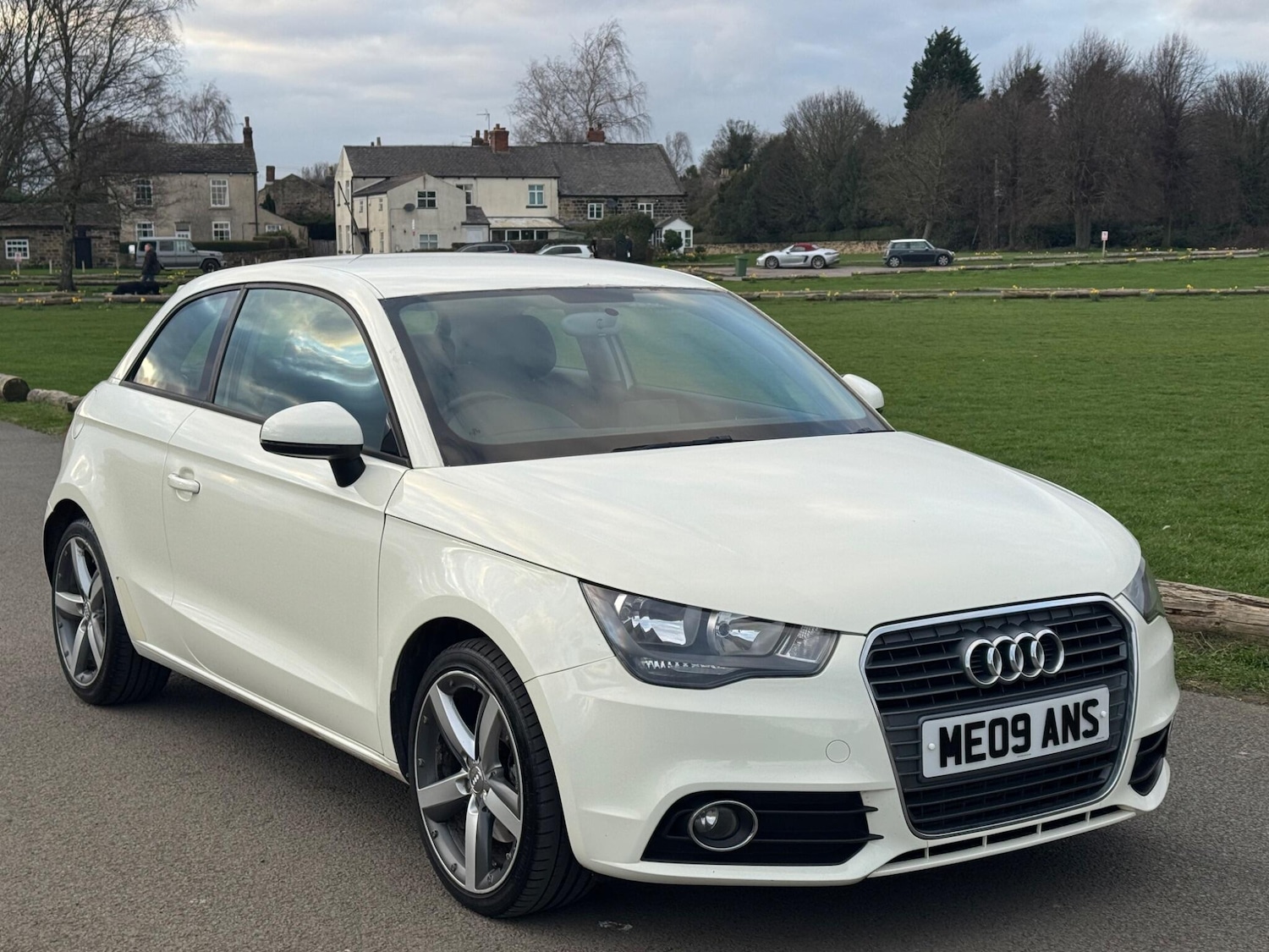 Used Audi A1 2011 for sale - 77839891: Photo 4