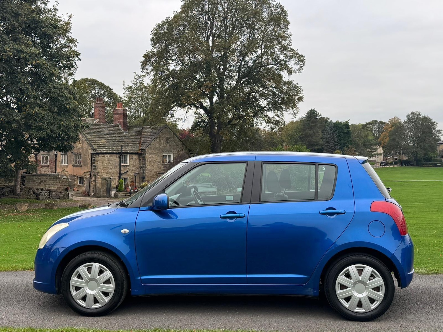 Used Suzuki Swift 2007 for sale - 76361055: Photo 10