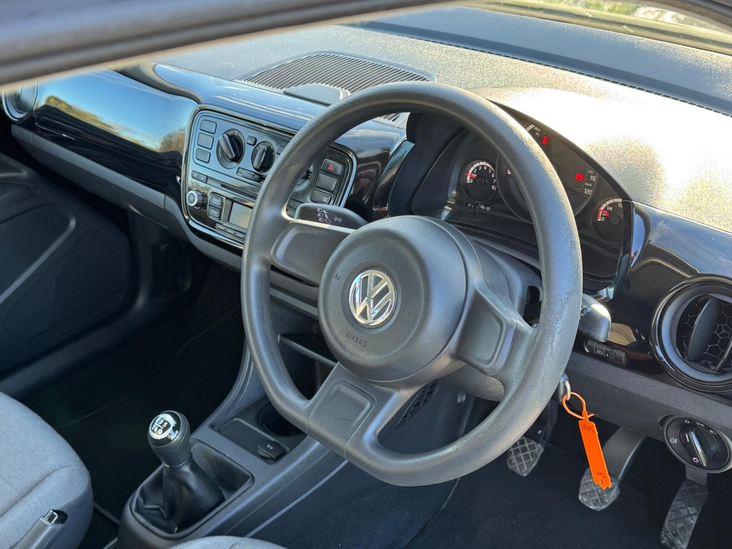 Used Volkswagen up! 2013 for sale - 77143491: Photo 15