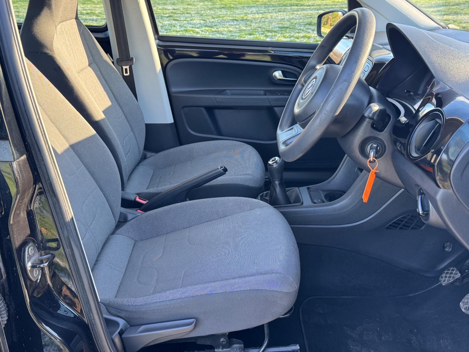 Used Volkswagen up! 2013 for sale - 77143491: Photo 16