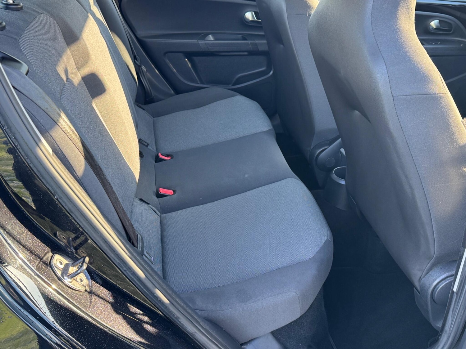 Used Volkswagen up! 2013 for sale - 77143491: Photo 18