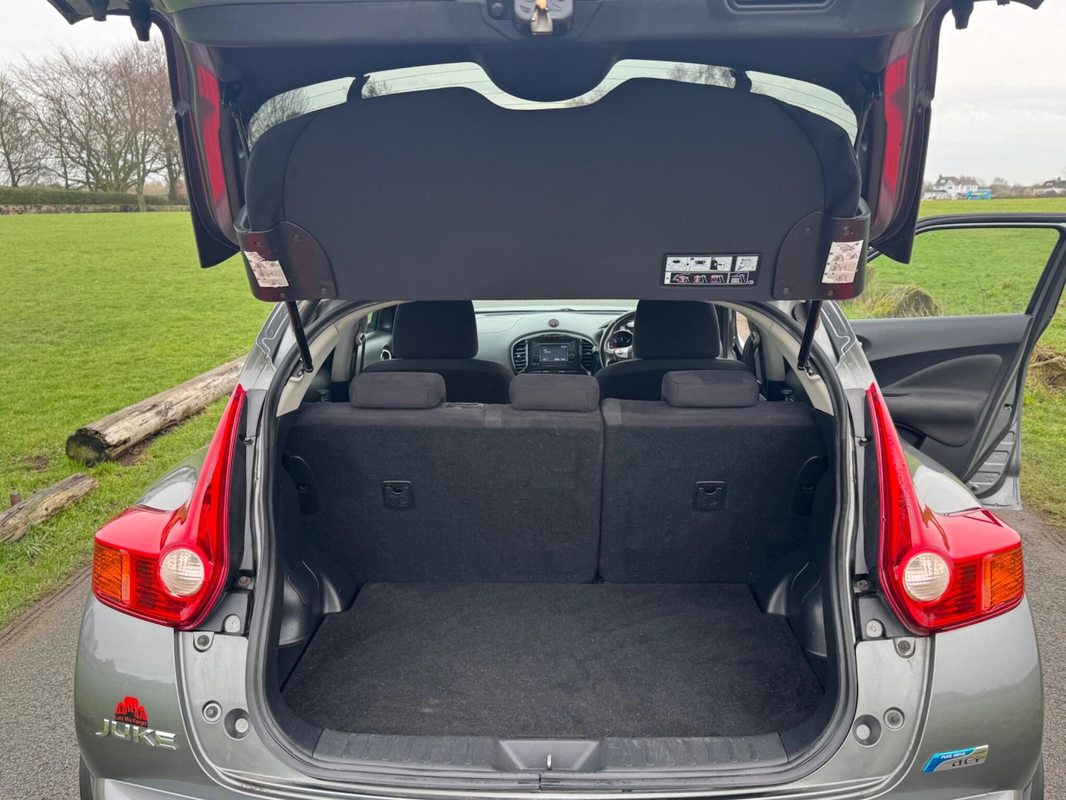 Used Nissan Juke 2011 for sale - 77254731: Photo 23