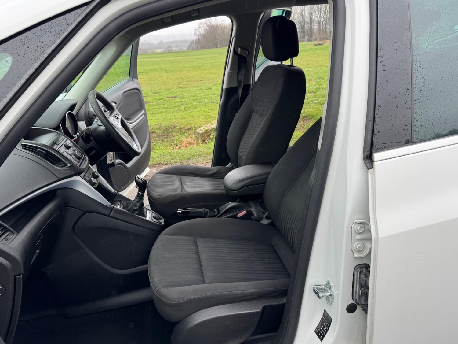 Used Vauxhall Zafira 2015 for sale - 77626067: Photo 25