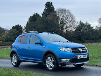 Used Dacia Sandero Stepway 2014 for sale - 76855743: Photo