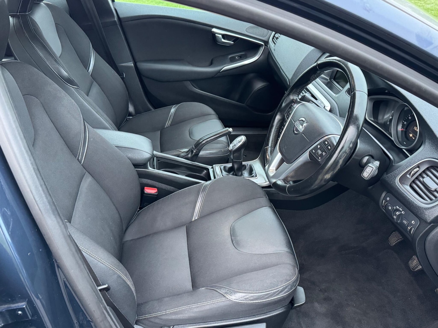 Used Volvo V40 2012 for sale - 77386268: Photo 17