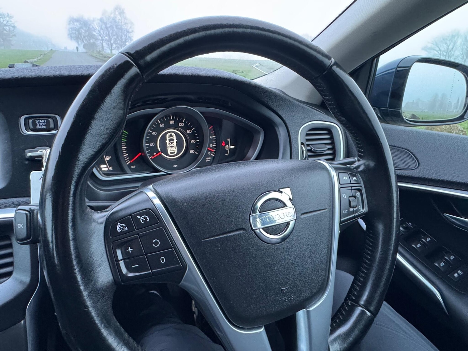 Used Volvo V40 2012 for sale - 77386268: Photo 26