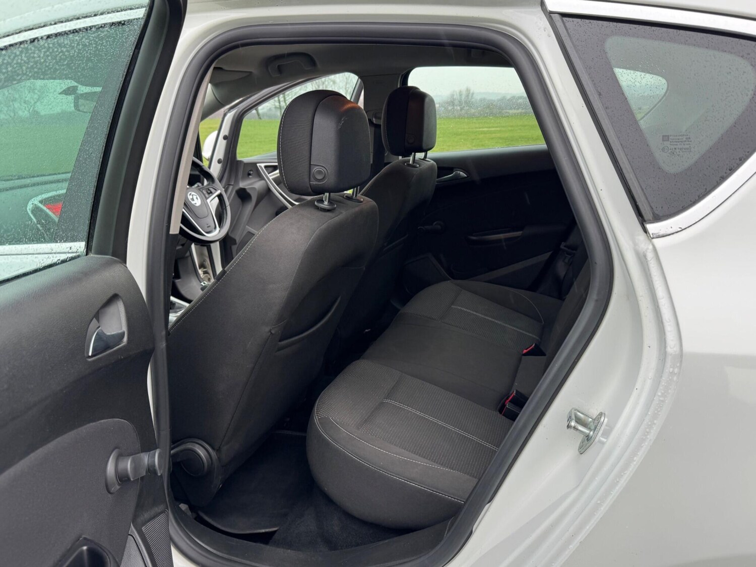 Used Vauxhall Astra 2013 for sale - 78019778: Photo 18